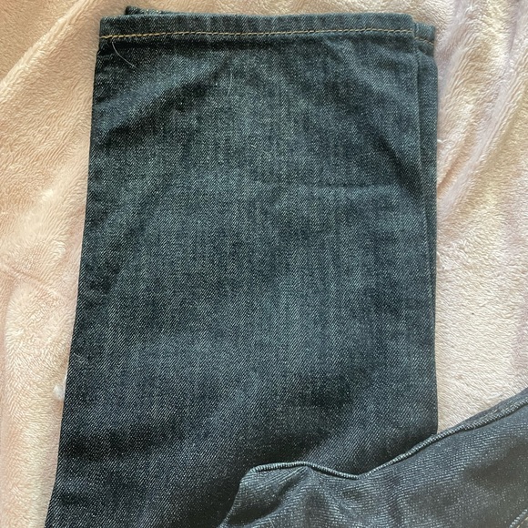 Band New Levi’s Jeans - Picture 4 of 6